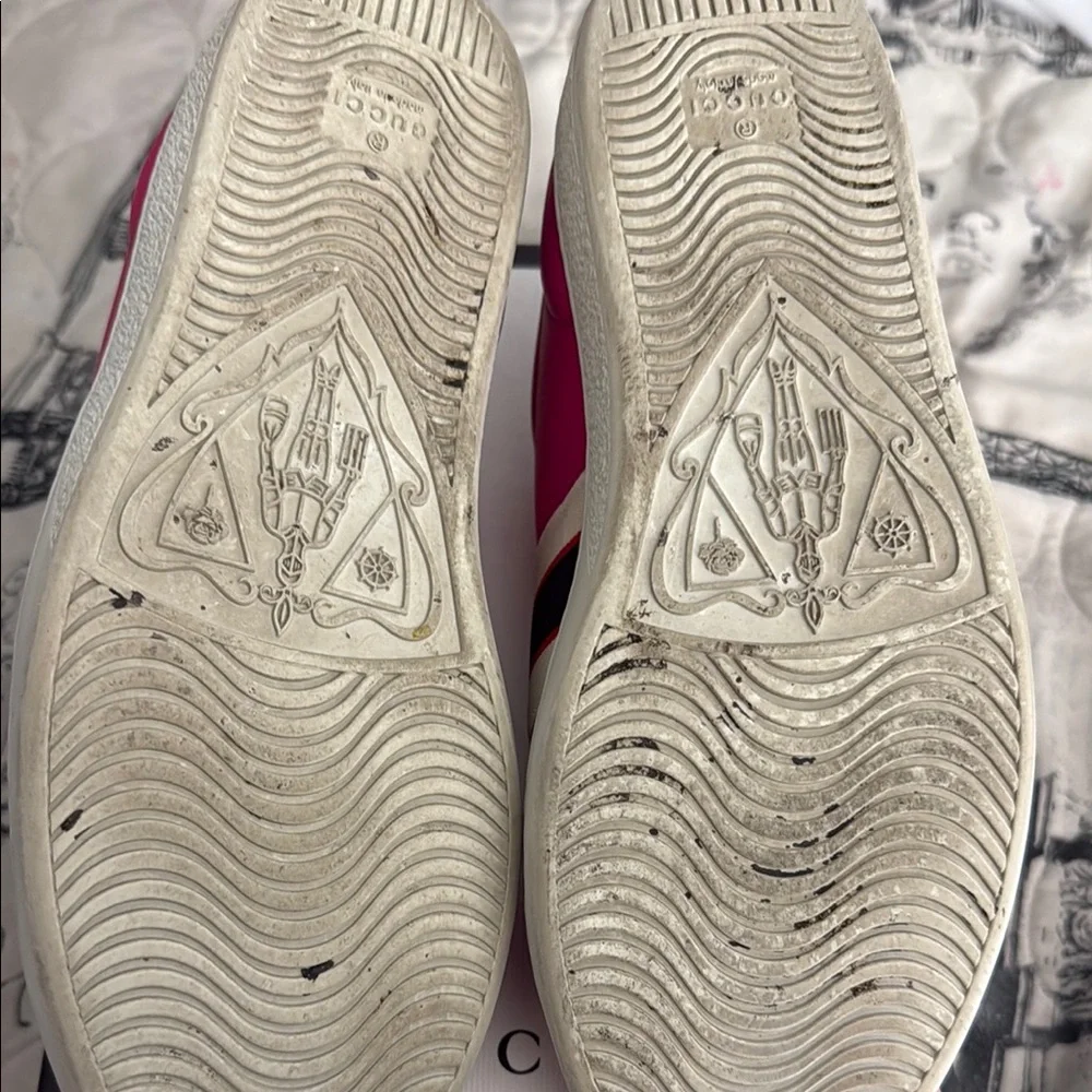 Gucci Women's Pink Sneakers - Picture 2 of 7